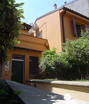 Esterno Gate2000